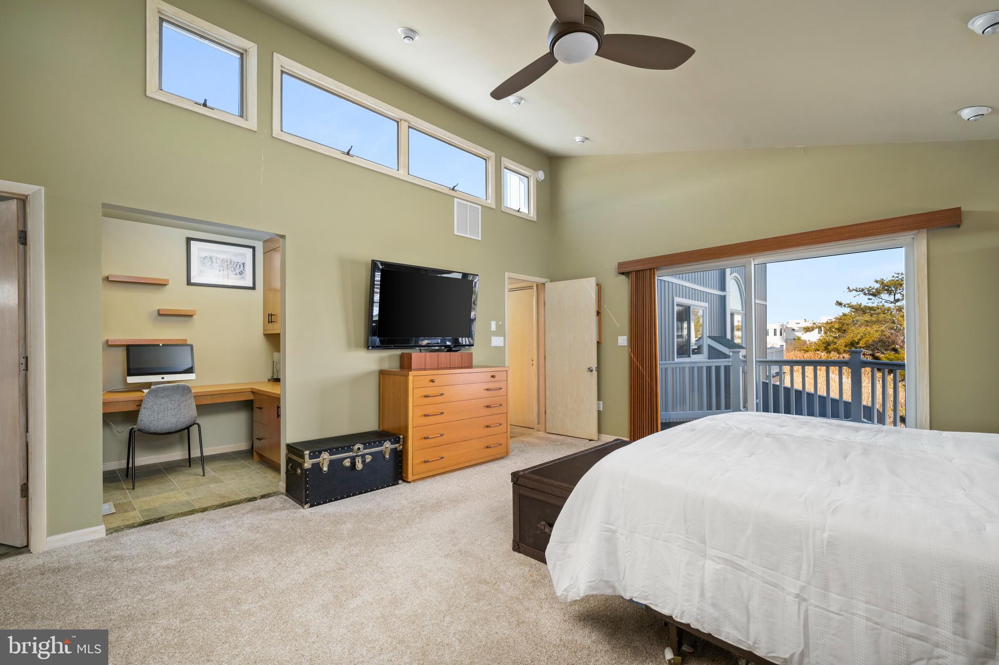 1122A Long Beach Blvd