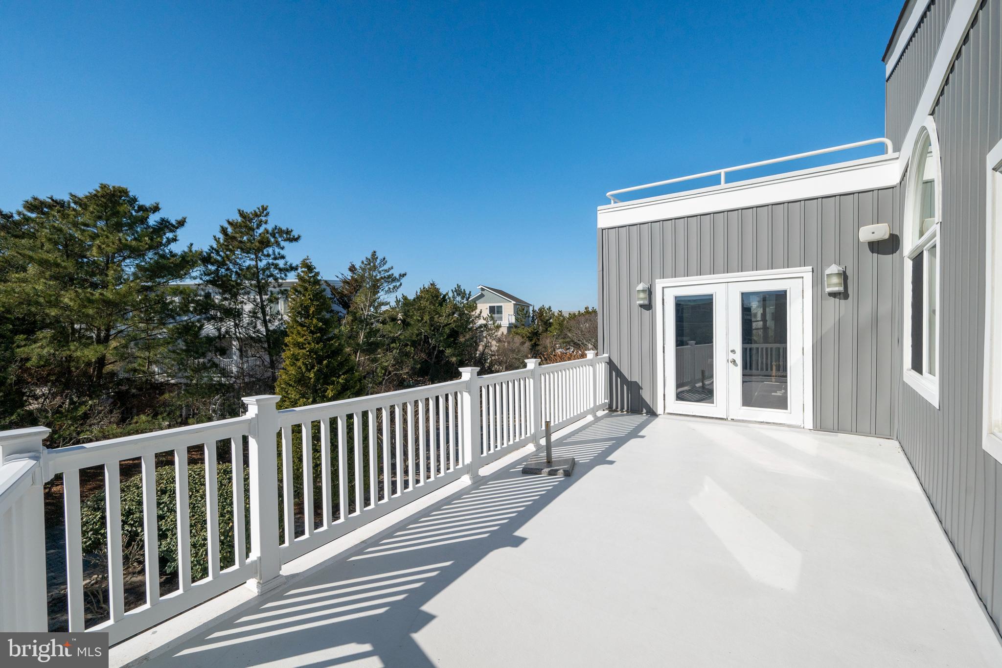 1122A Long Beach Blvd