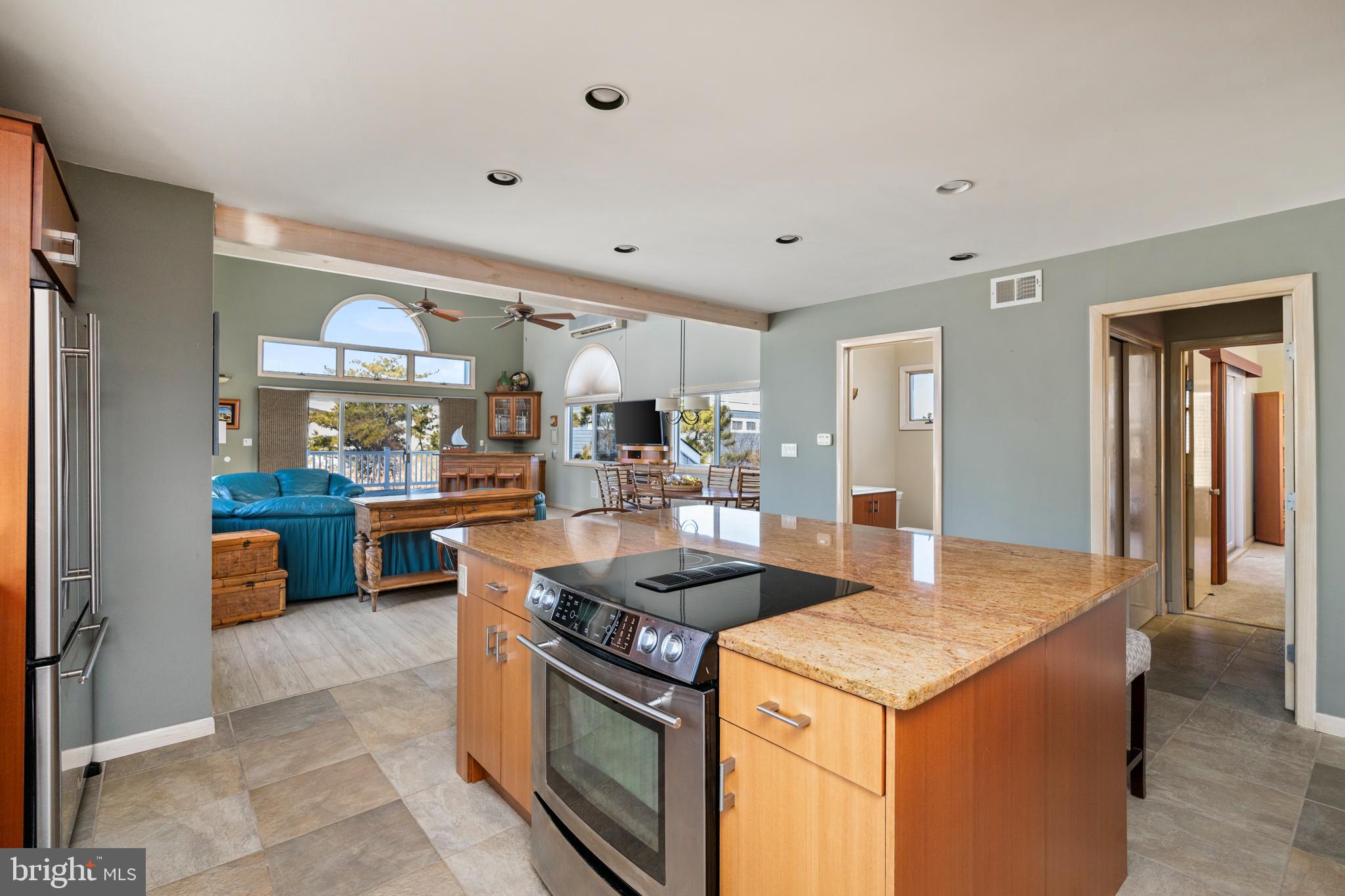 1122A Long Beach Blvd