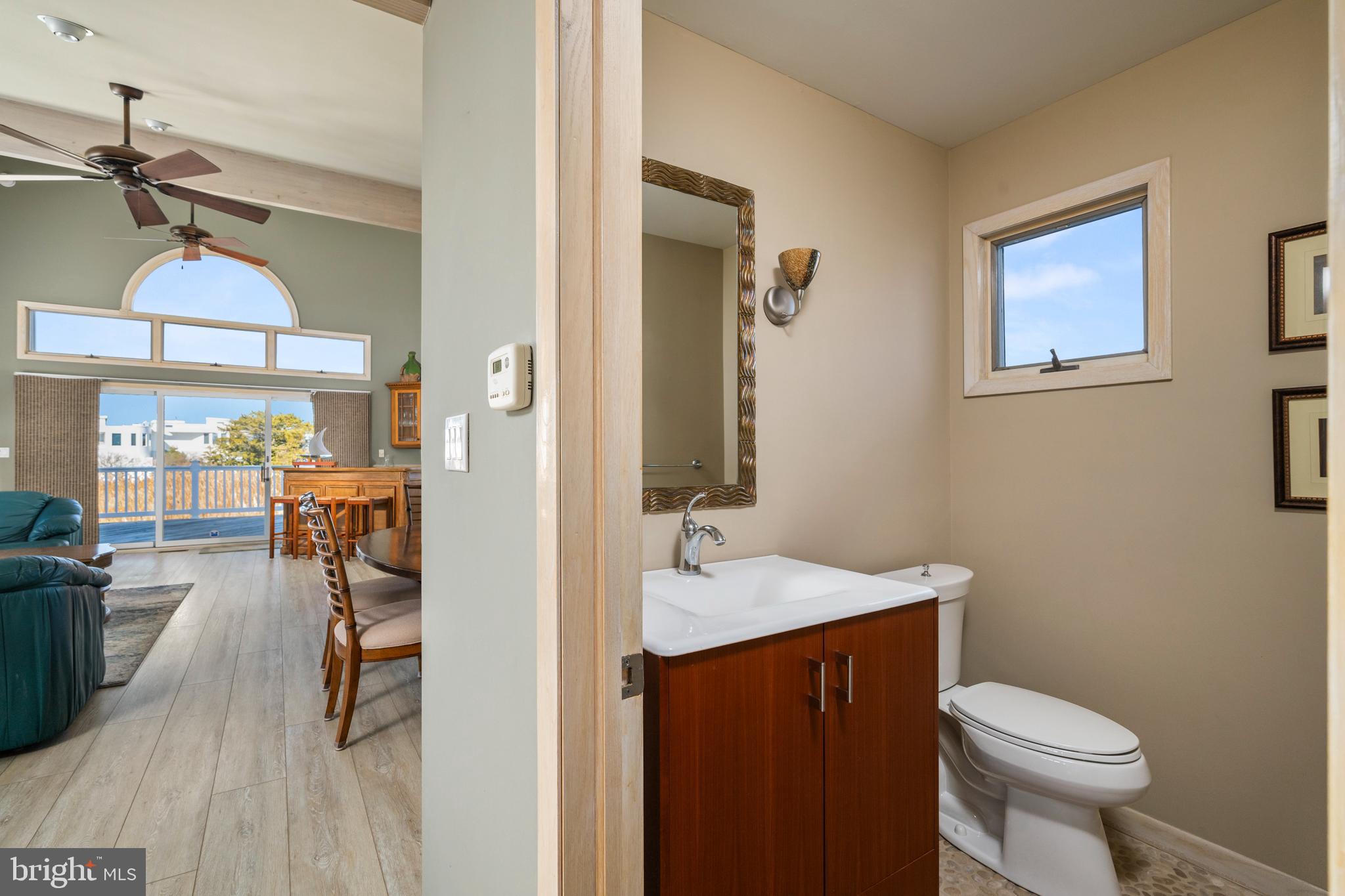 1122A Long Beach Blvd