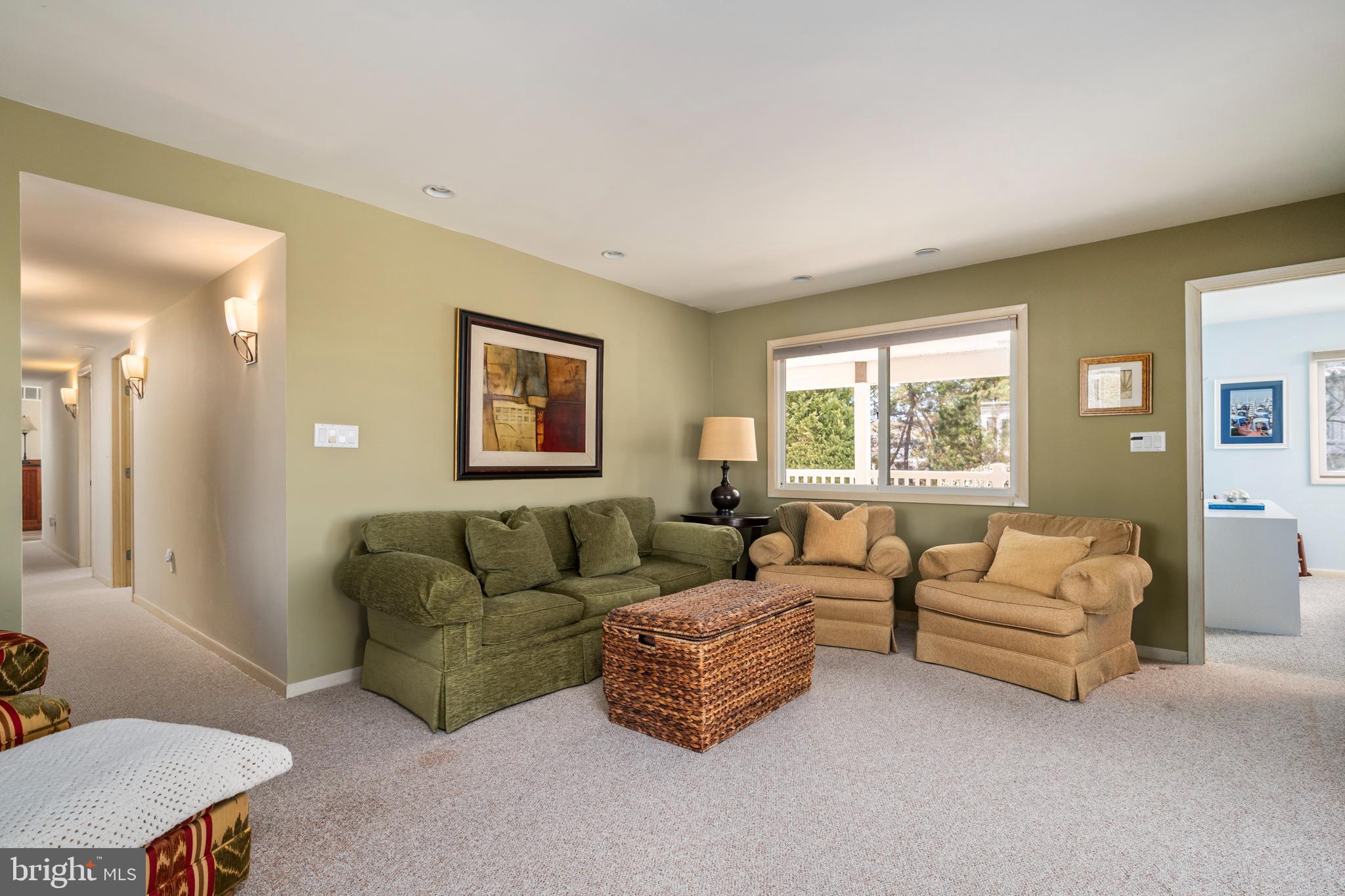 1122A Long Beach Blvd