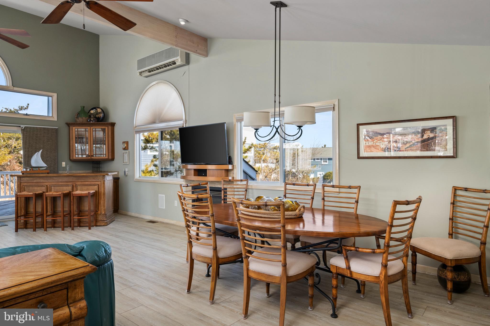 1122A Long Beach Blvd