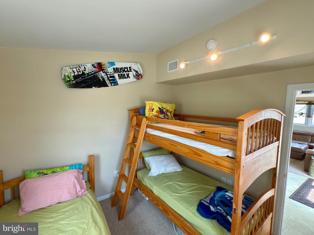 79 Mary Alice Rd