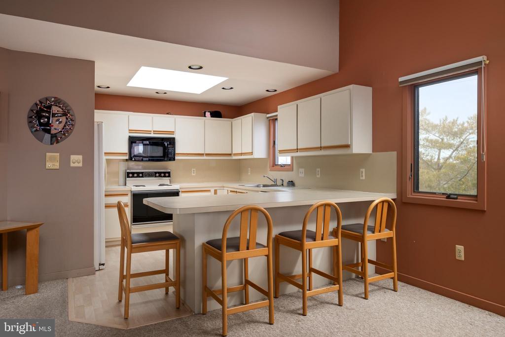 1087 LONG BEACH A