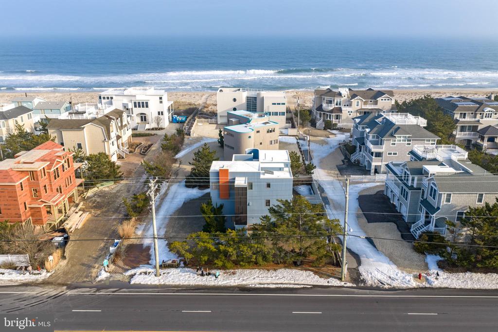 1087 LONG BEACH A