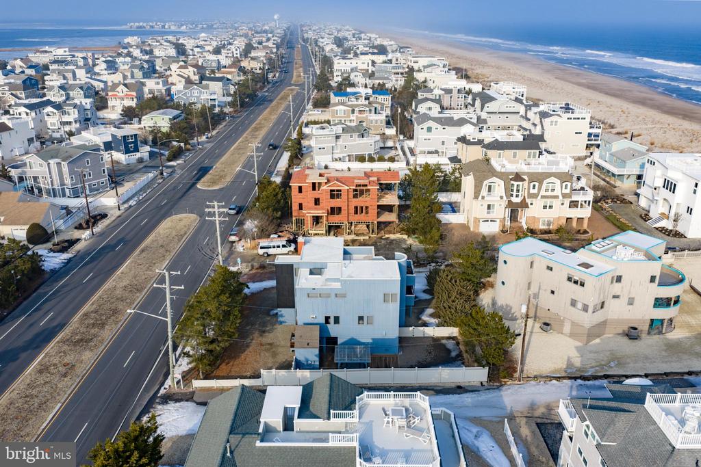 1087 LONG BEACH A