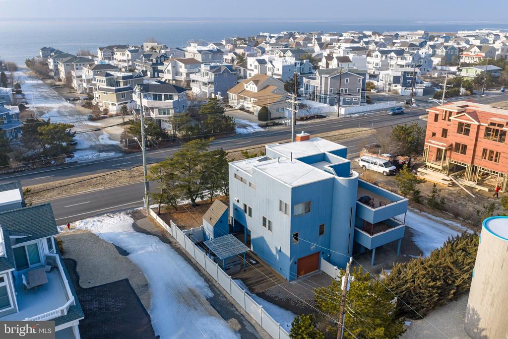 1087 LONG BEACH A