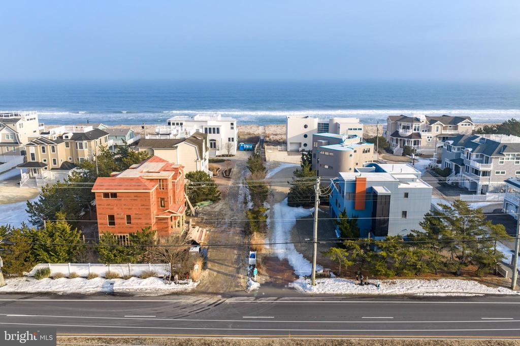 1087 LONG BEACH A