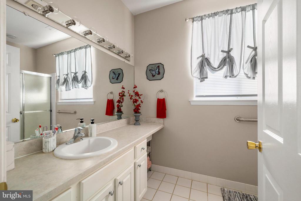 2 MAYPORT LANE