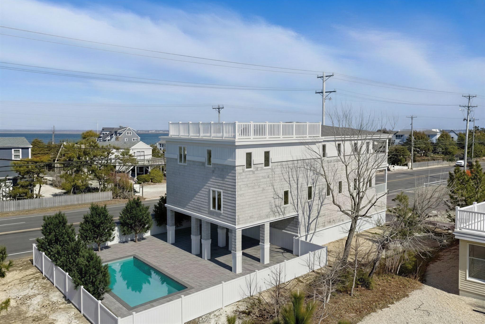 2 E CUMBERLAND AVENUE