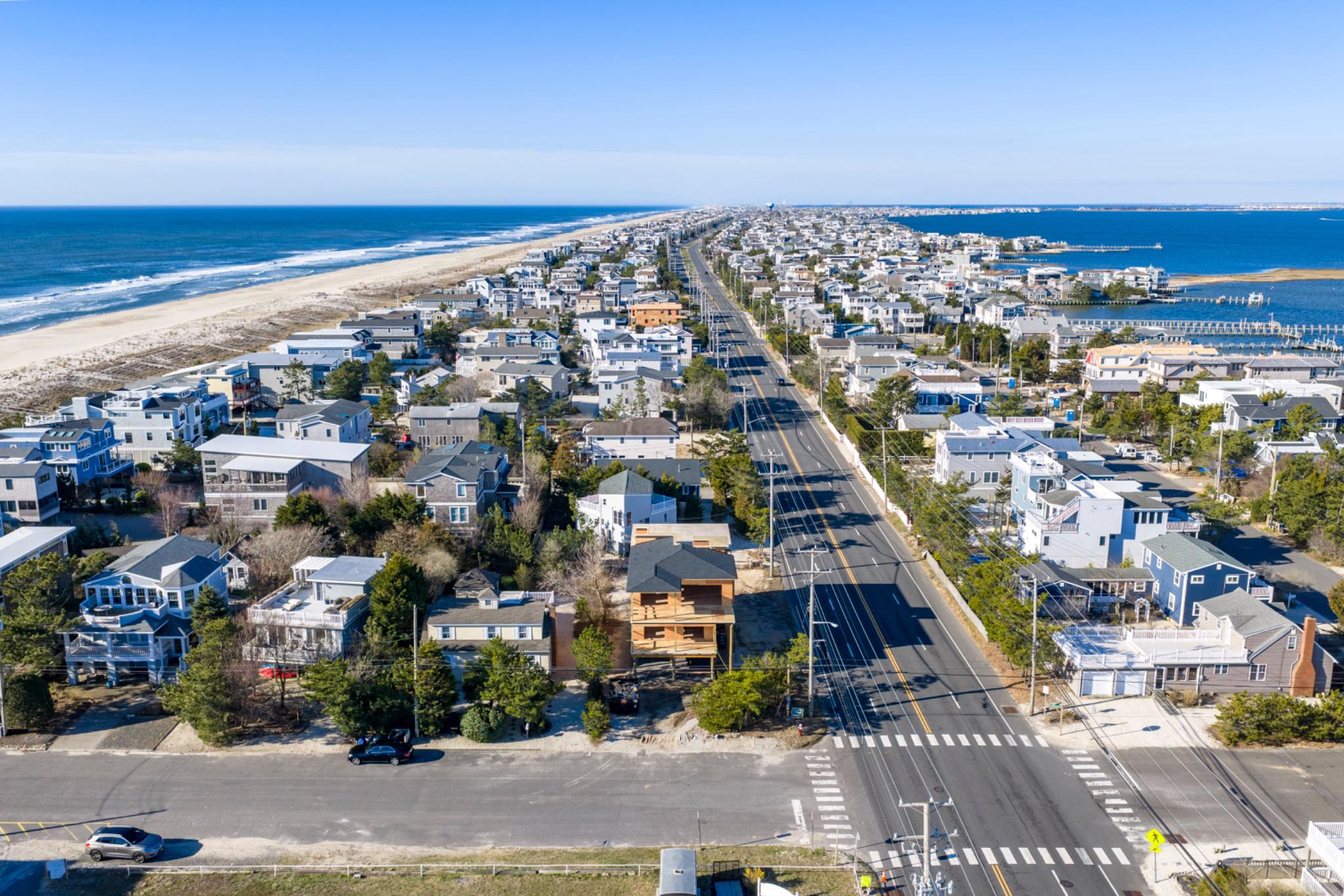 2 E CUMBERLAND AVENUE