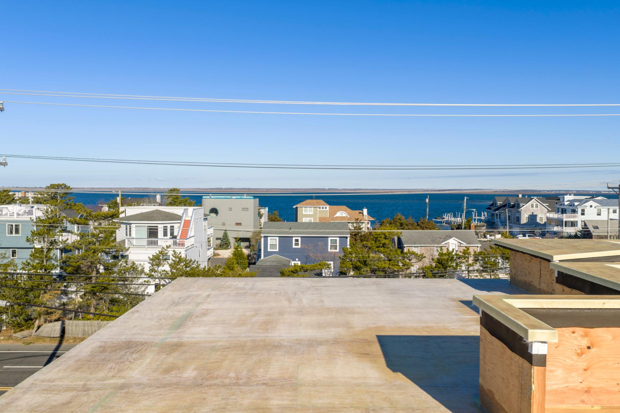 2 E CUMBERLAND AVENUE