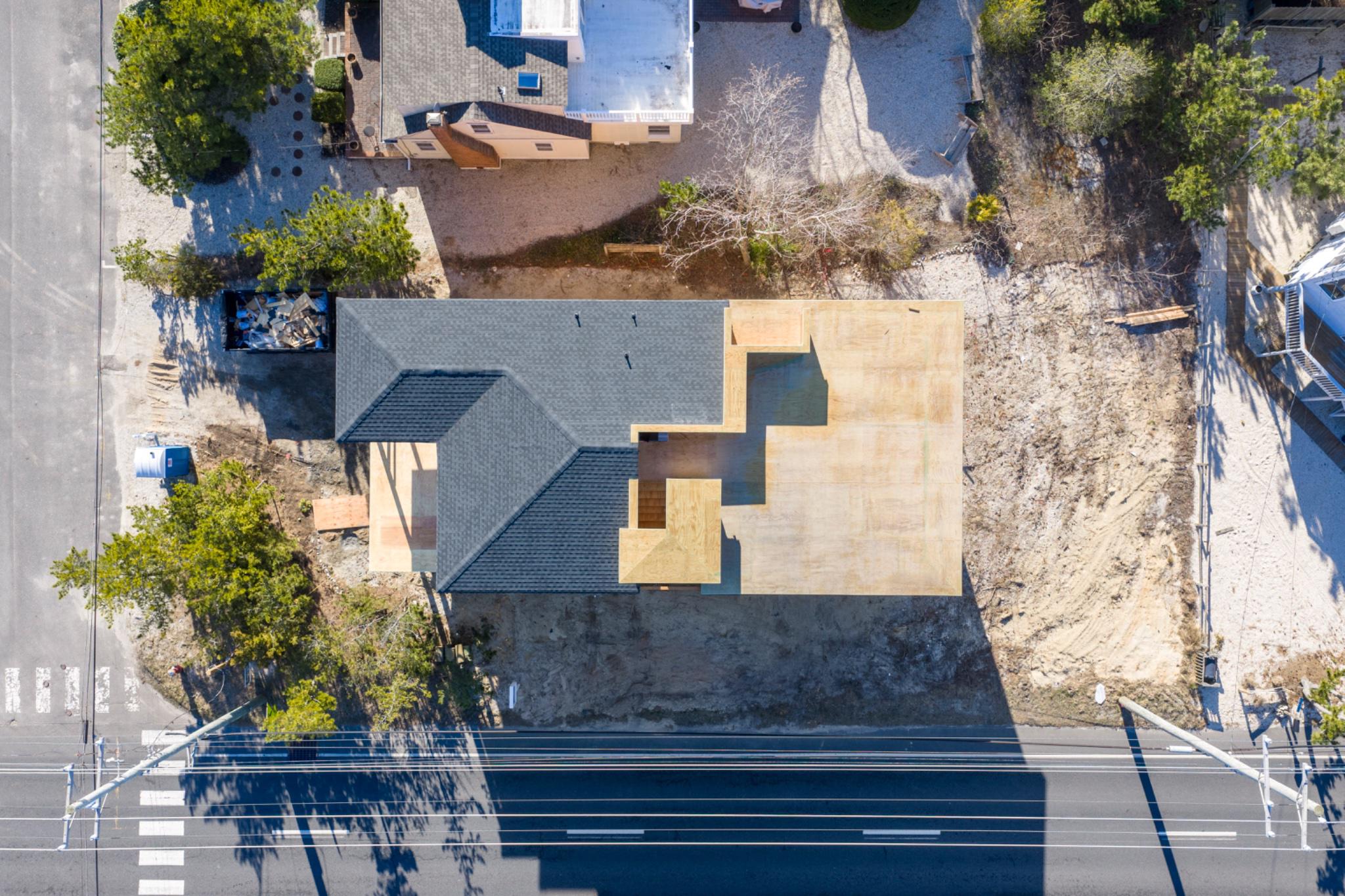 2 E CUMBERLAND AVENUE