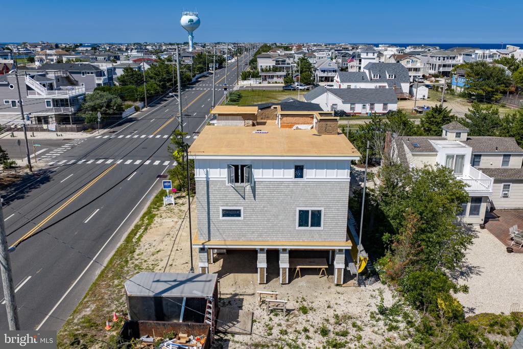 2 E CUMBERLAND AVENUE