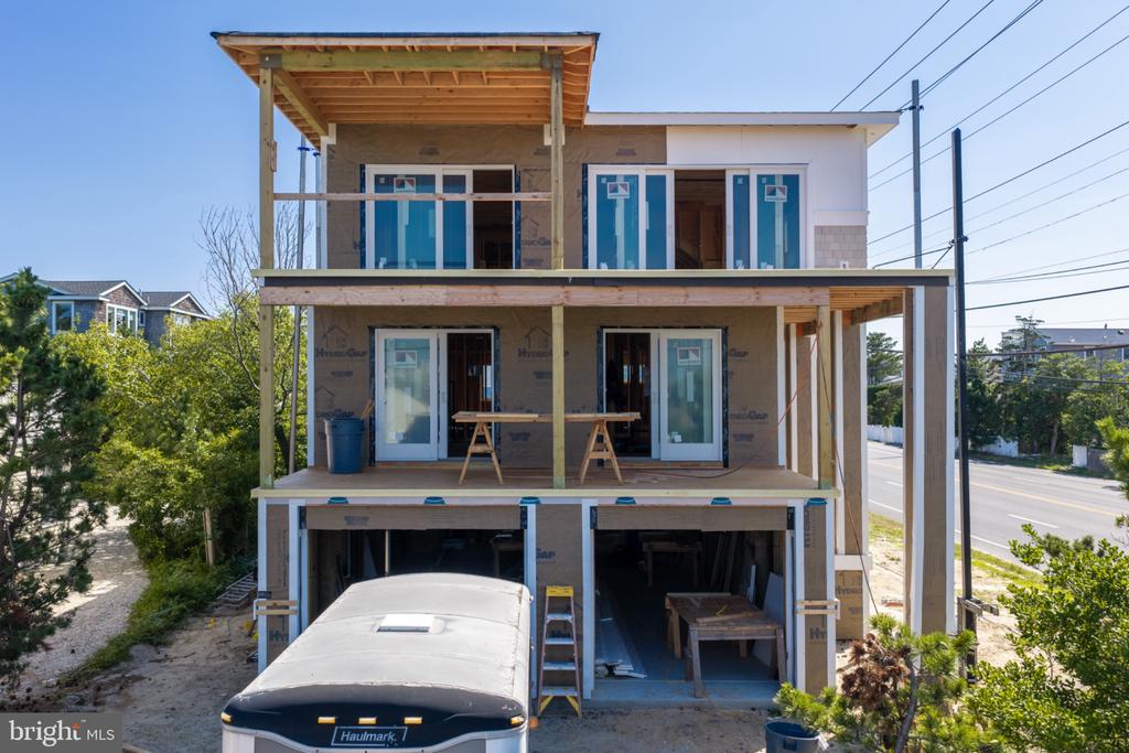 2 E CUMBERLAND AVENUE