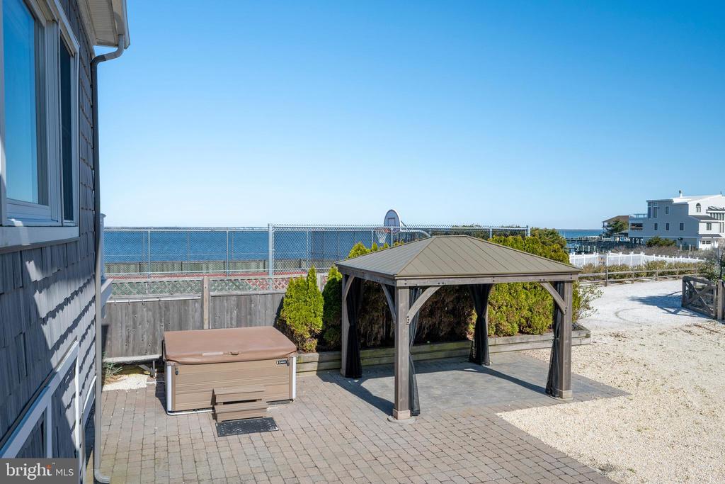 5000 W BAY TERRACE