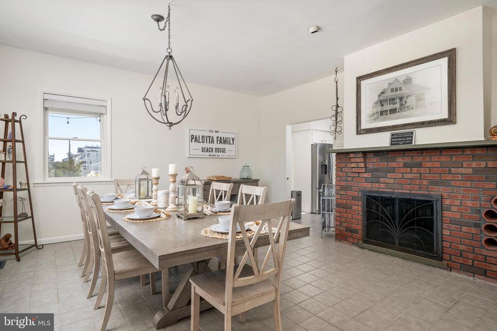 5000 W BAY TERRACE