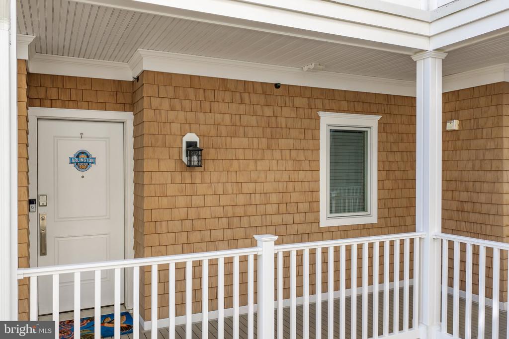 101 W 9TH STREET Unit: 106