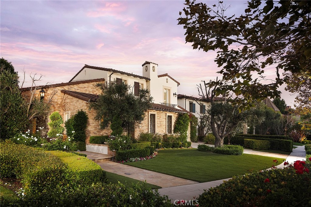 8 San Luis Obispo Street