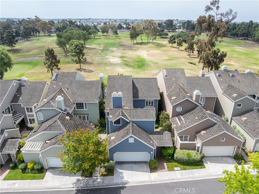 6036 Avenida de Castillo