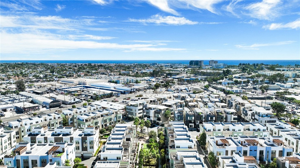 1658 Topanga