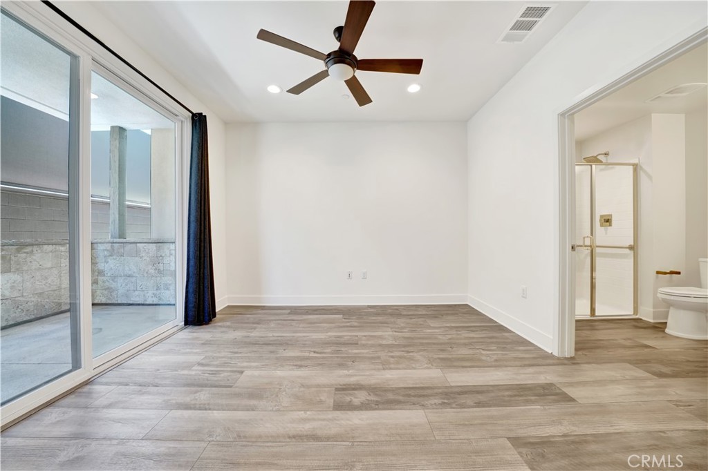 1658 Topanga