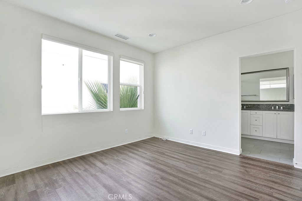 1688 Shoreline Way