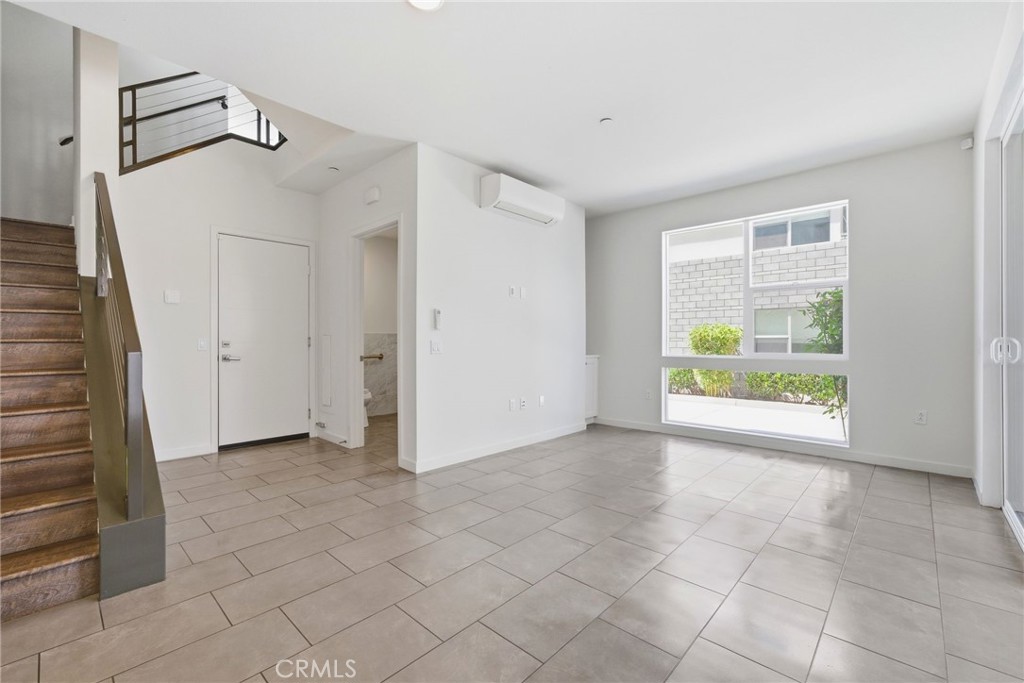 1688 Shoreline Way