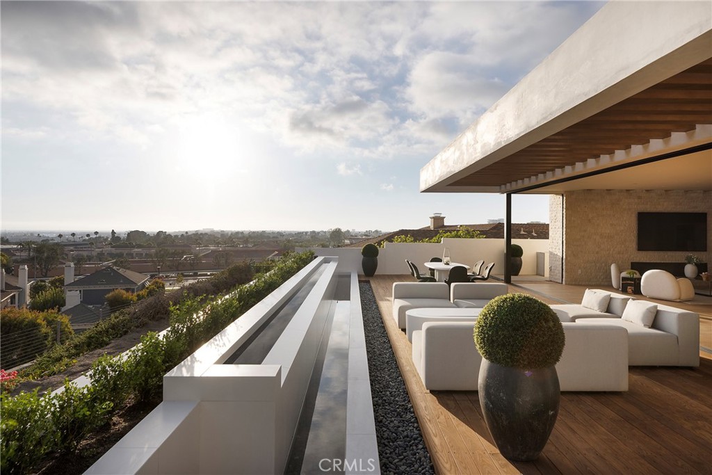 2519 Harbor View Drive