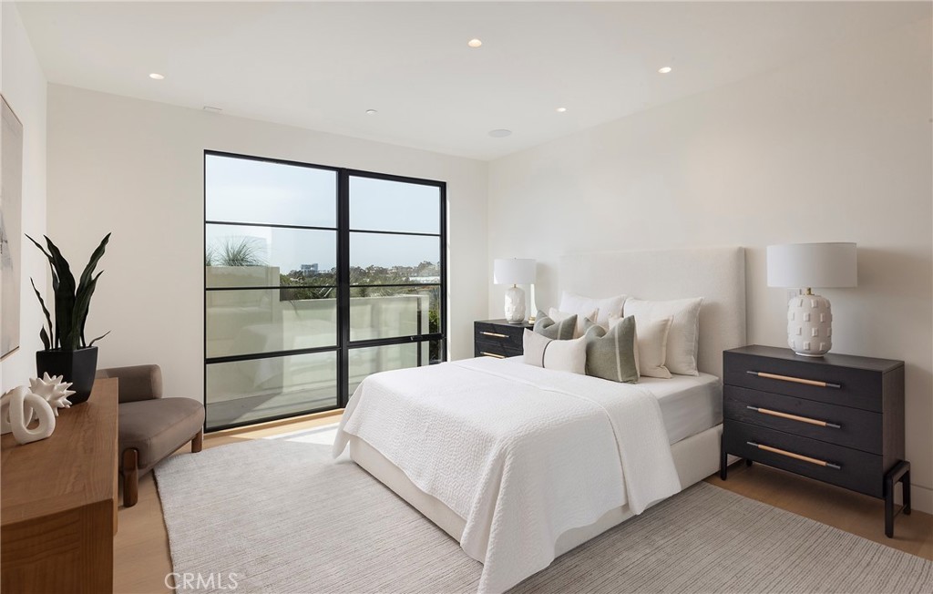 2519 Harbor View Drive