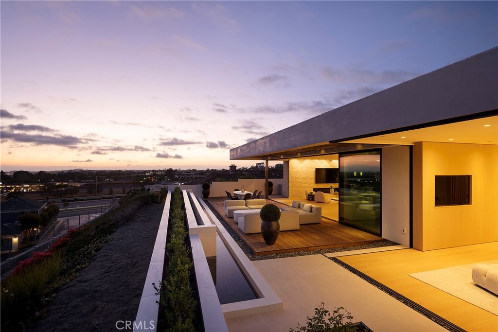 2519 Harbor View Drive