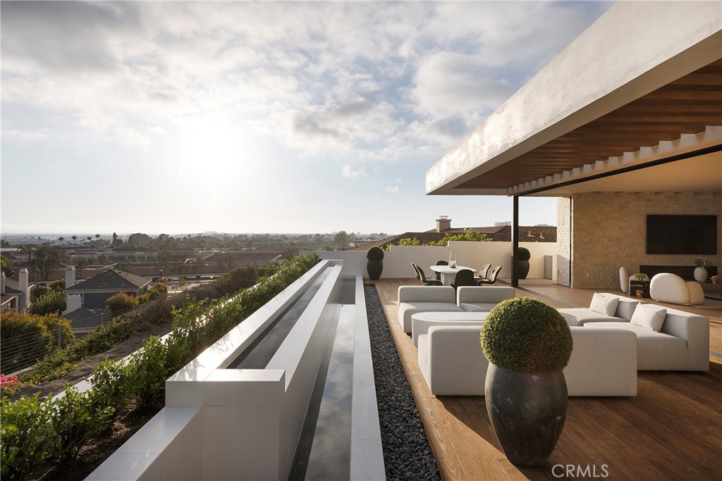 2519 Harbor View Drive