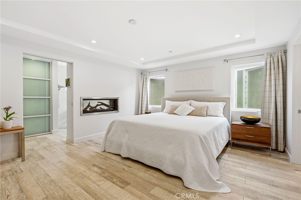 419 E Balboa