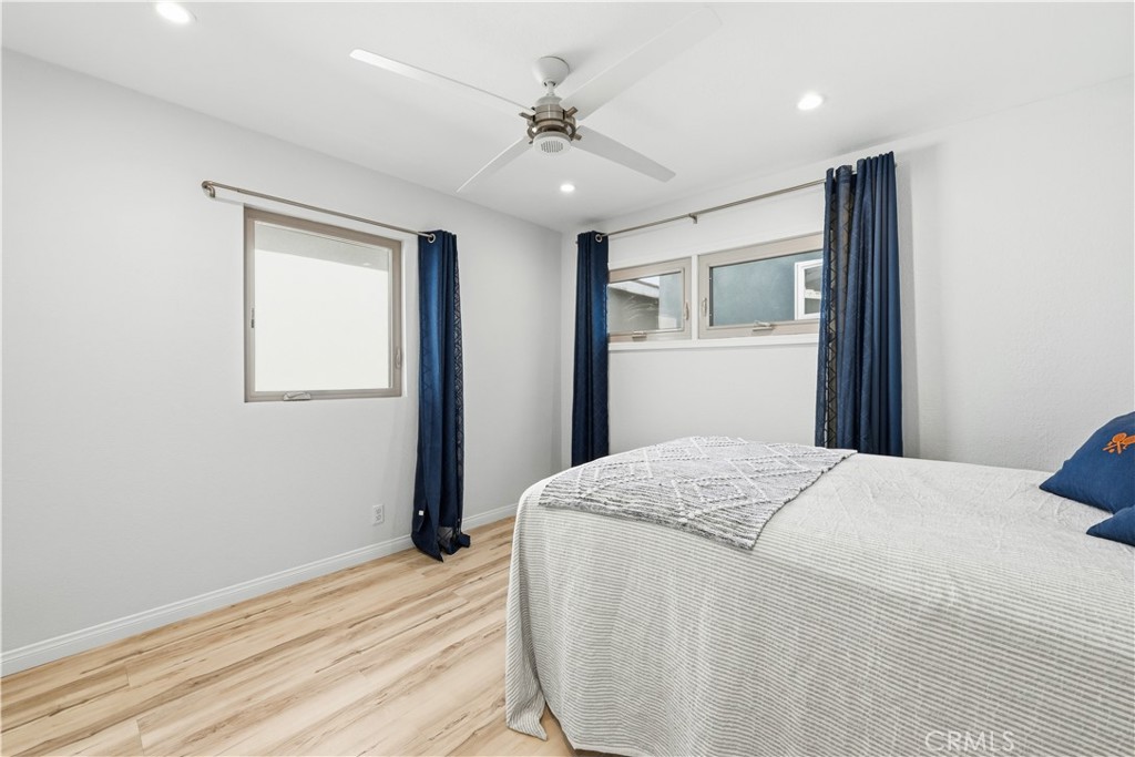 419 E Balboa