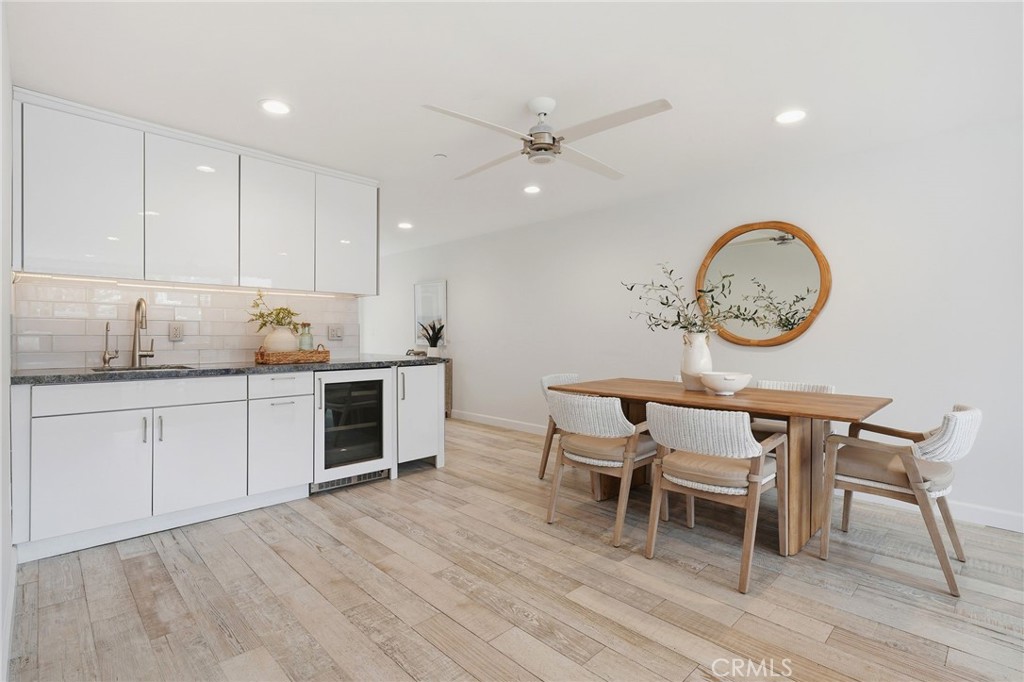 419 E Balboa
