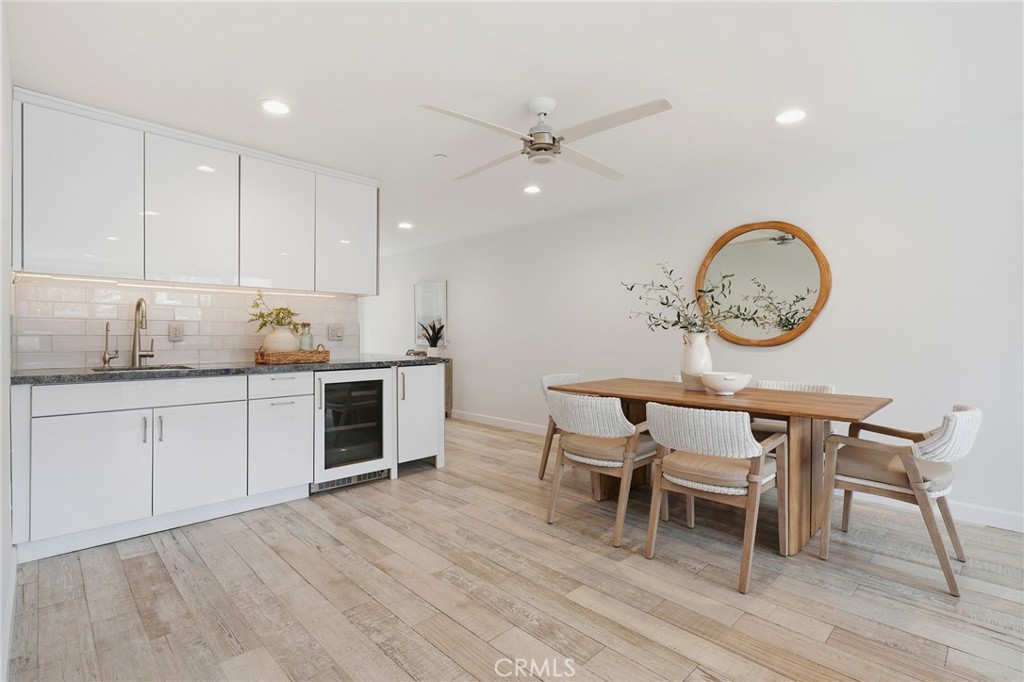 419 E Balboa