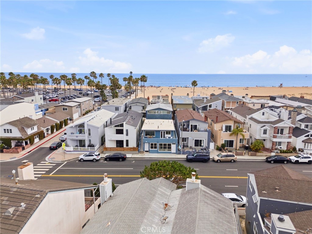 419 E Balboa