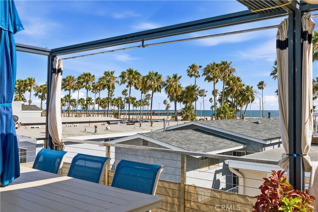 419 E Balboa