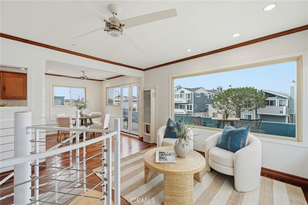 419 E Balboa
