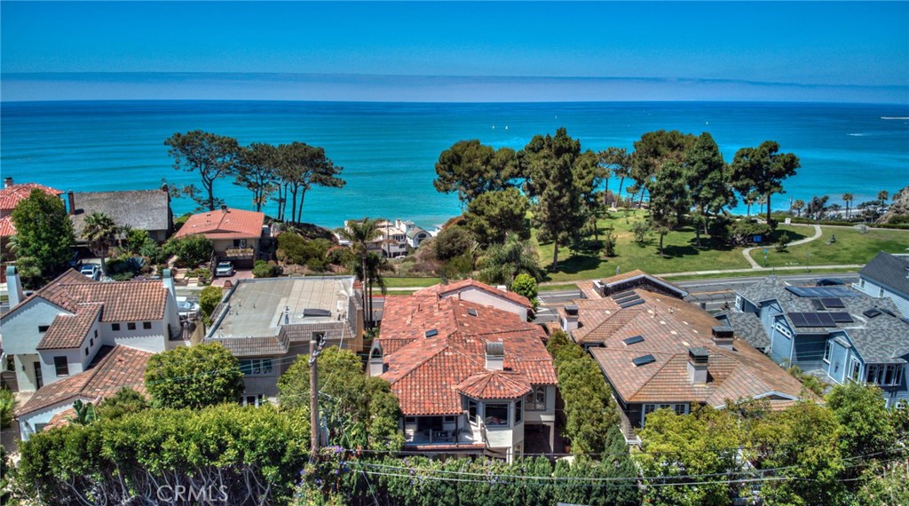 35002 Camino Capistrano