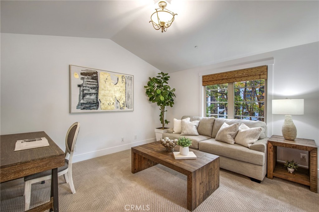 35002 Camino Capistrano