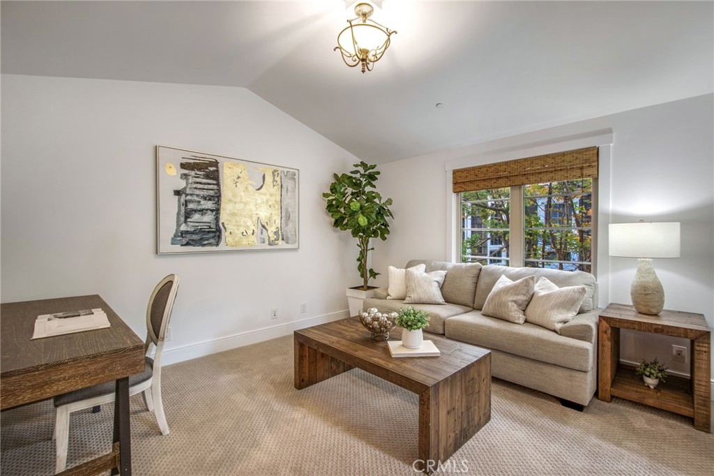 35002 Camino Capistrano