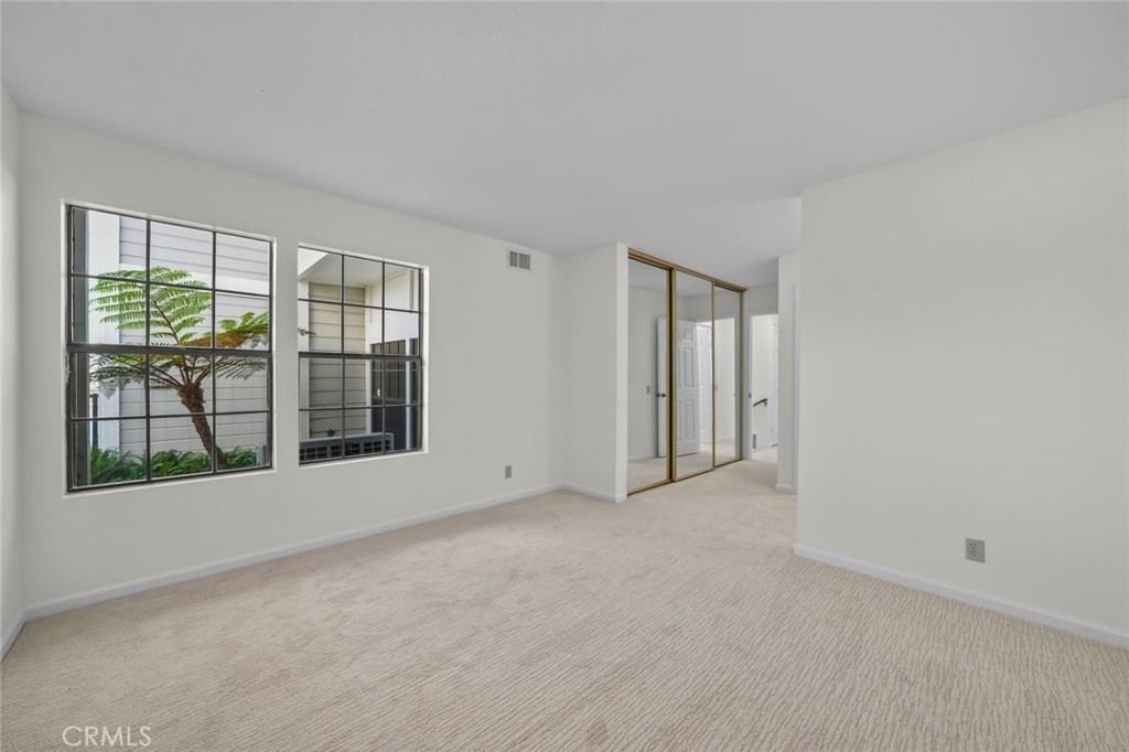 981 Bayside Cove 405