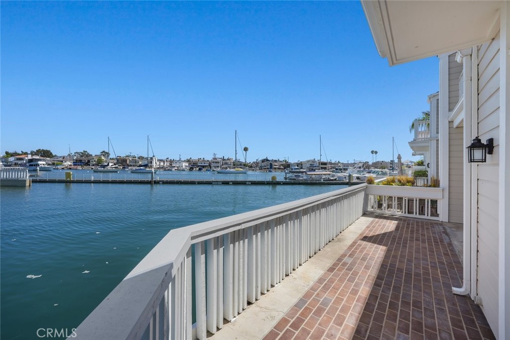 981 Bayside Cove 405
