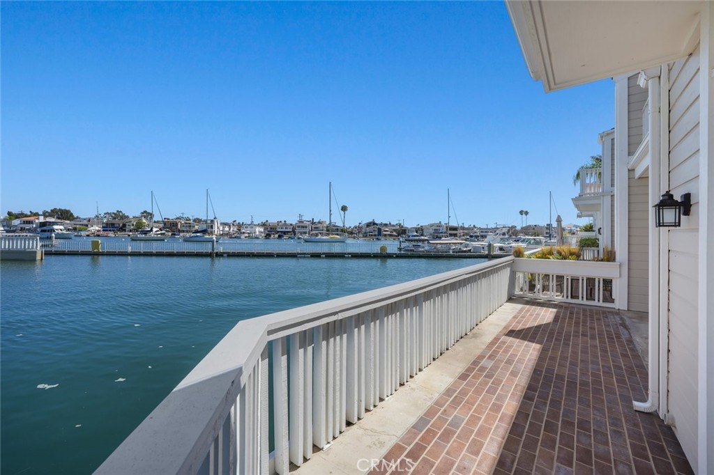 981 Bayside Cove 405