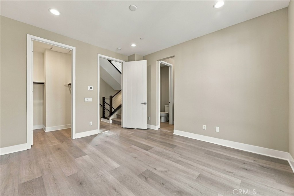 1682 Grandview