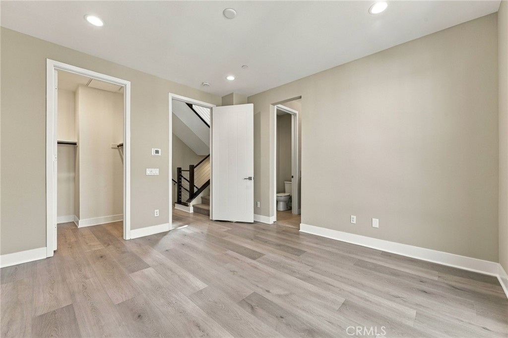 1682 Grandview