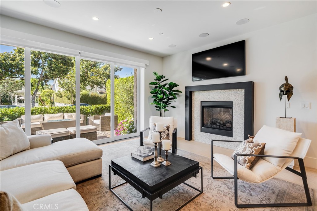 428 Fernleaf Avenue
