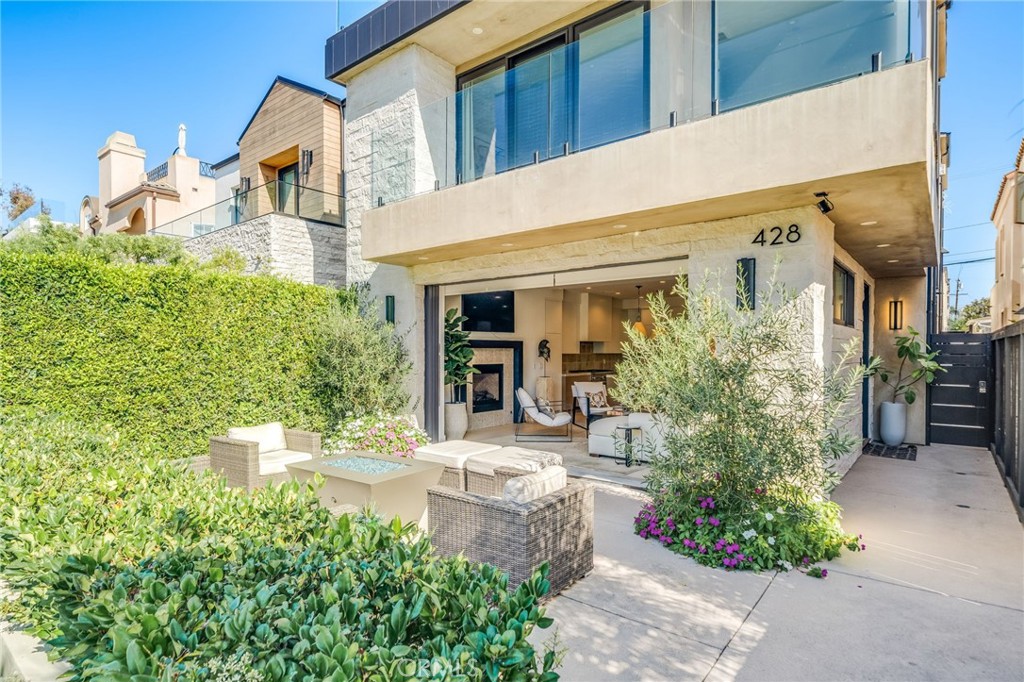 428 Fernleaf Avenue
