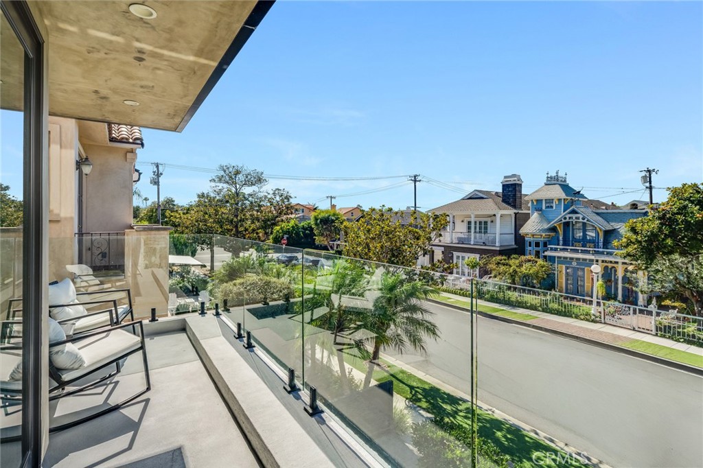 428 Fernleaf Avenue